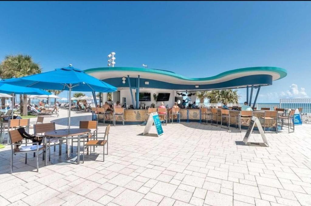 דייטונה ביץ' Vacation In Comfort And Luxury - 3 Bedroom Direct Oceanfront - Wyndham Ocean Walk Resort 2425 מראה חיצוני תמונה