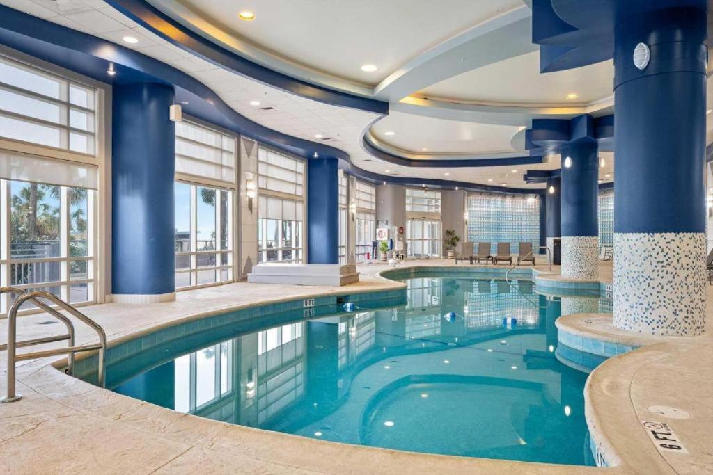 דייטונה ביץ' Vacation In Comfort And Luxury - 3 Bedroom Direct Oceanfront - Wyndham Ocean Walk Resort 2425 מראה חיצוני תמונה